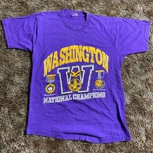 Vintage UW Huskies T